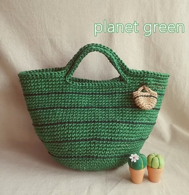 DSC_1376-planet green1.JPG